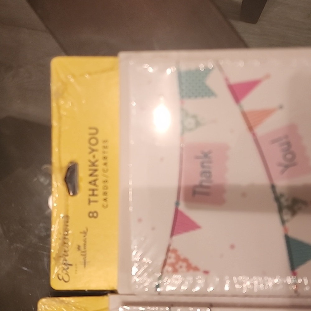 ×24 New Hallmark Thank You Notes w/Envelopes - Preppy Ribbon Flag - Picture 3 of 5
